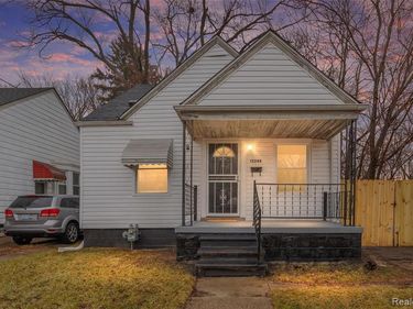 12244 Woodmont Avenue, Detroit, MI 48227