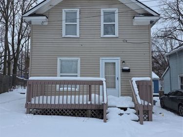 35 Clarence Street, Pontiac, MI 48342