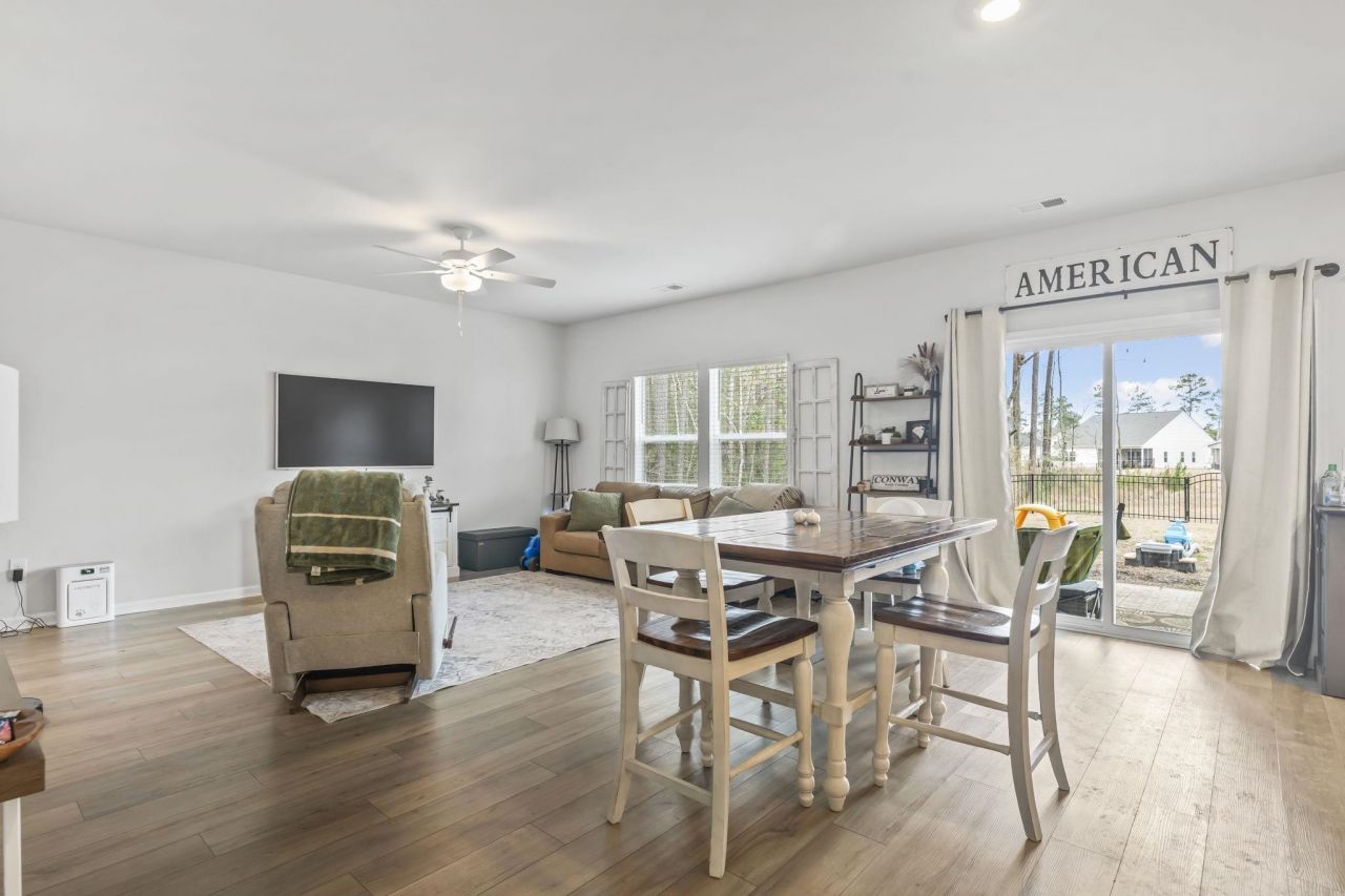 415 Mcgarry Dr. Photo 11