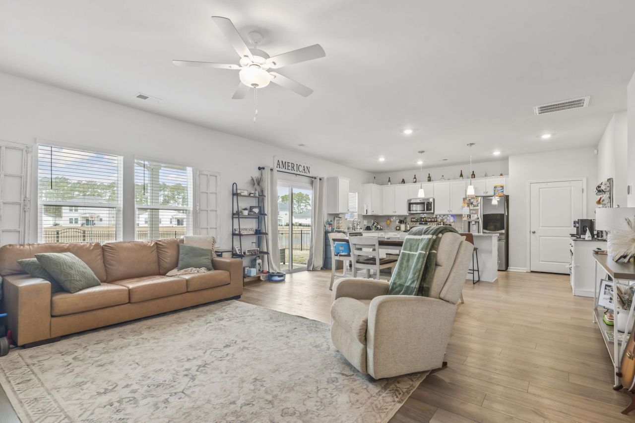 415 Mcgarry Dr. Photo 12