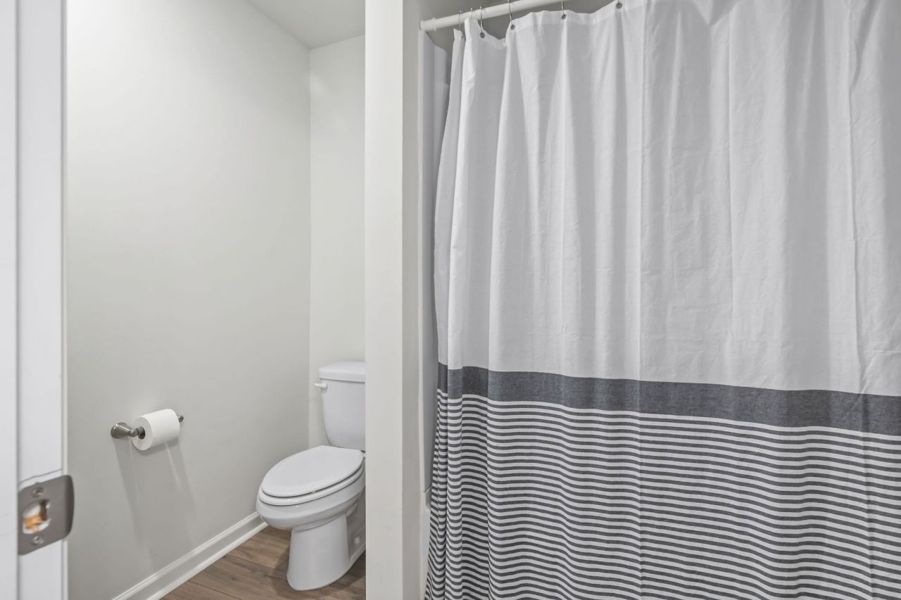 415 Mcgarry Dr. Photo 24