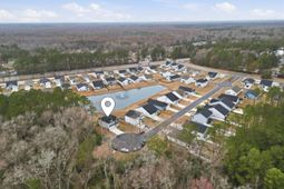 415 Mcgarry Dr. photo 4