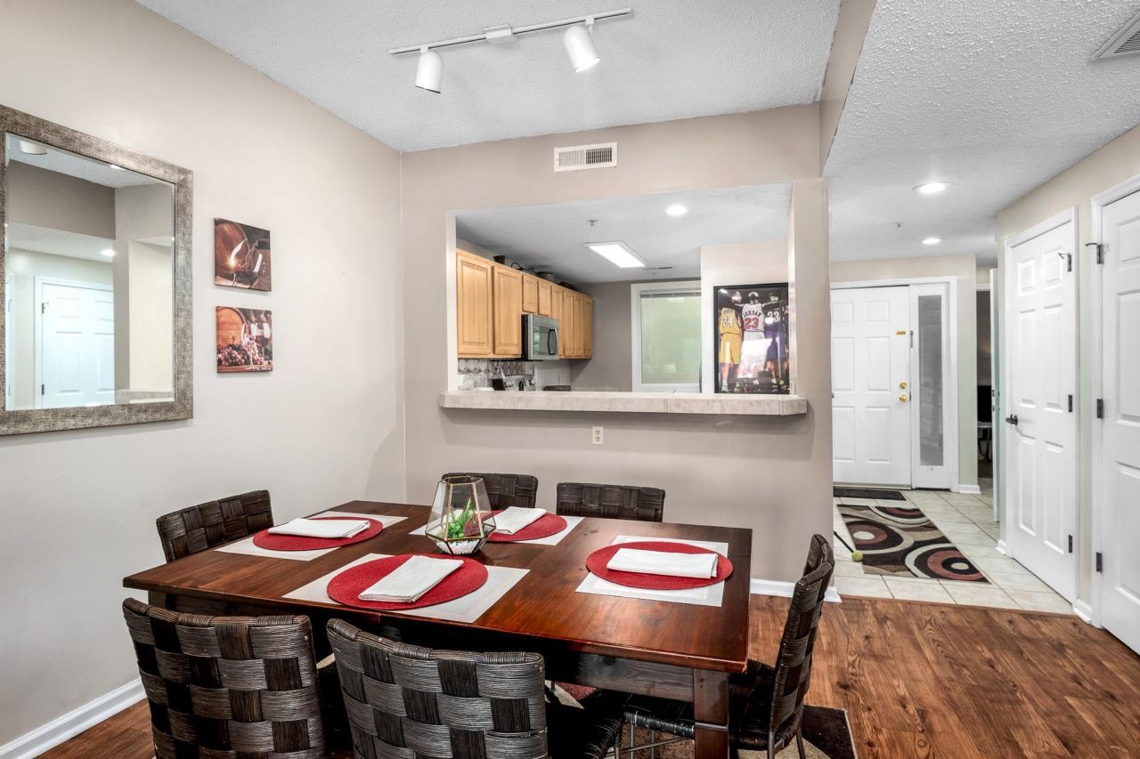 1550 Spinnaker Dr. Photo 14