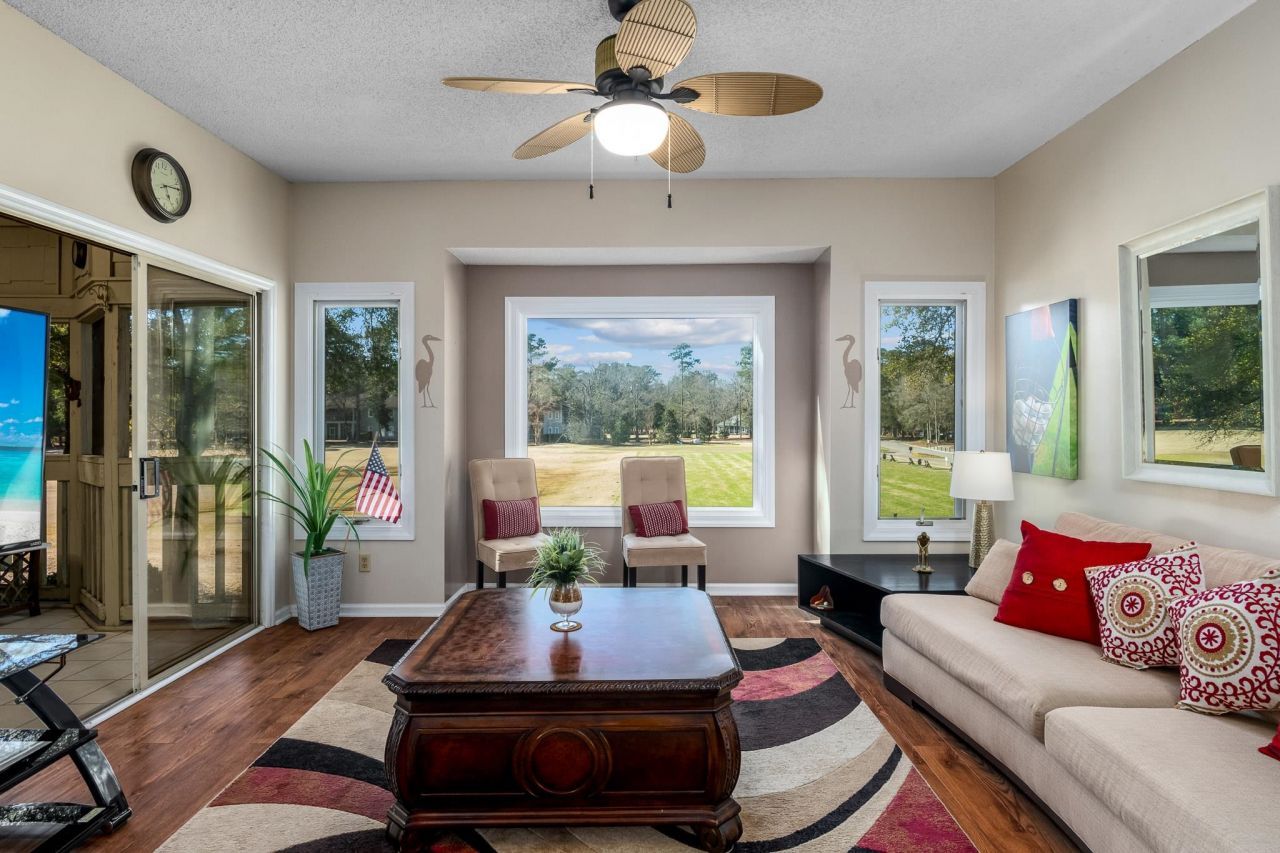 1550 Spinnaker Dr. Photo 15