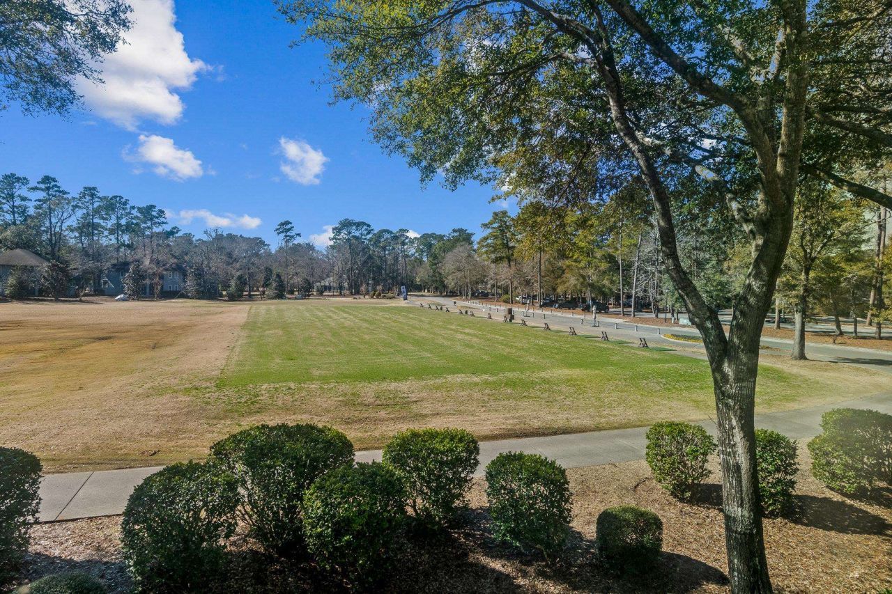 1550 Spinnaker Dr. Photo 27