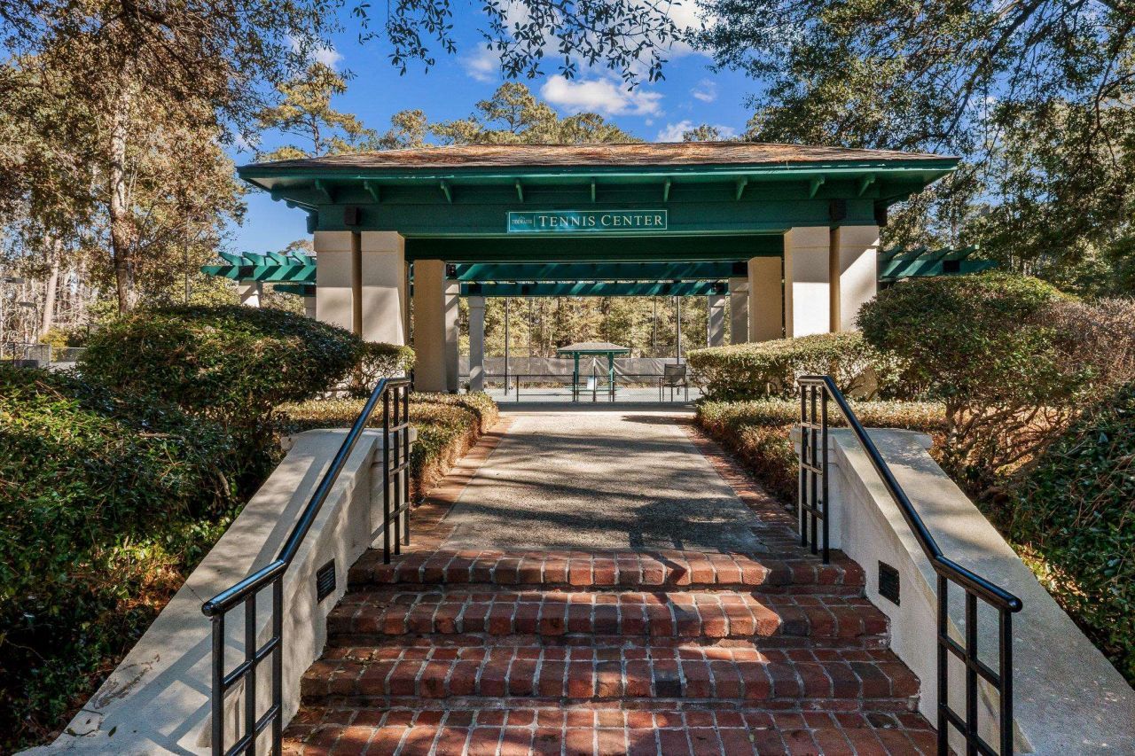 1550 Spinnaker Dr. Photo 39