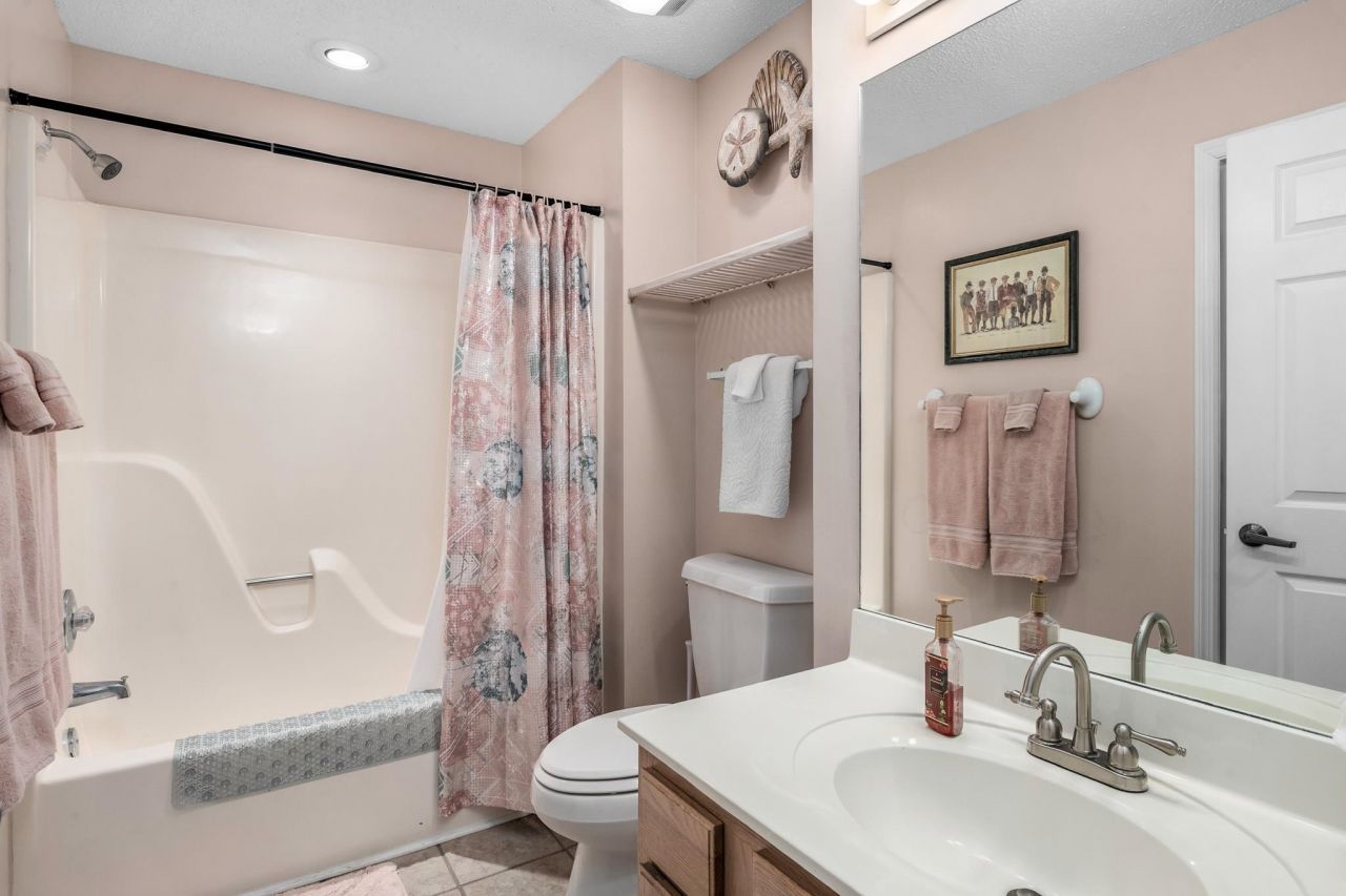 1550 Spinnaker Dr. Photo 5