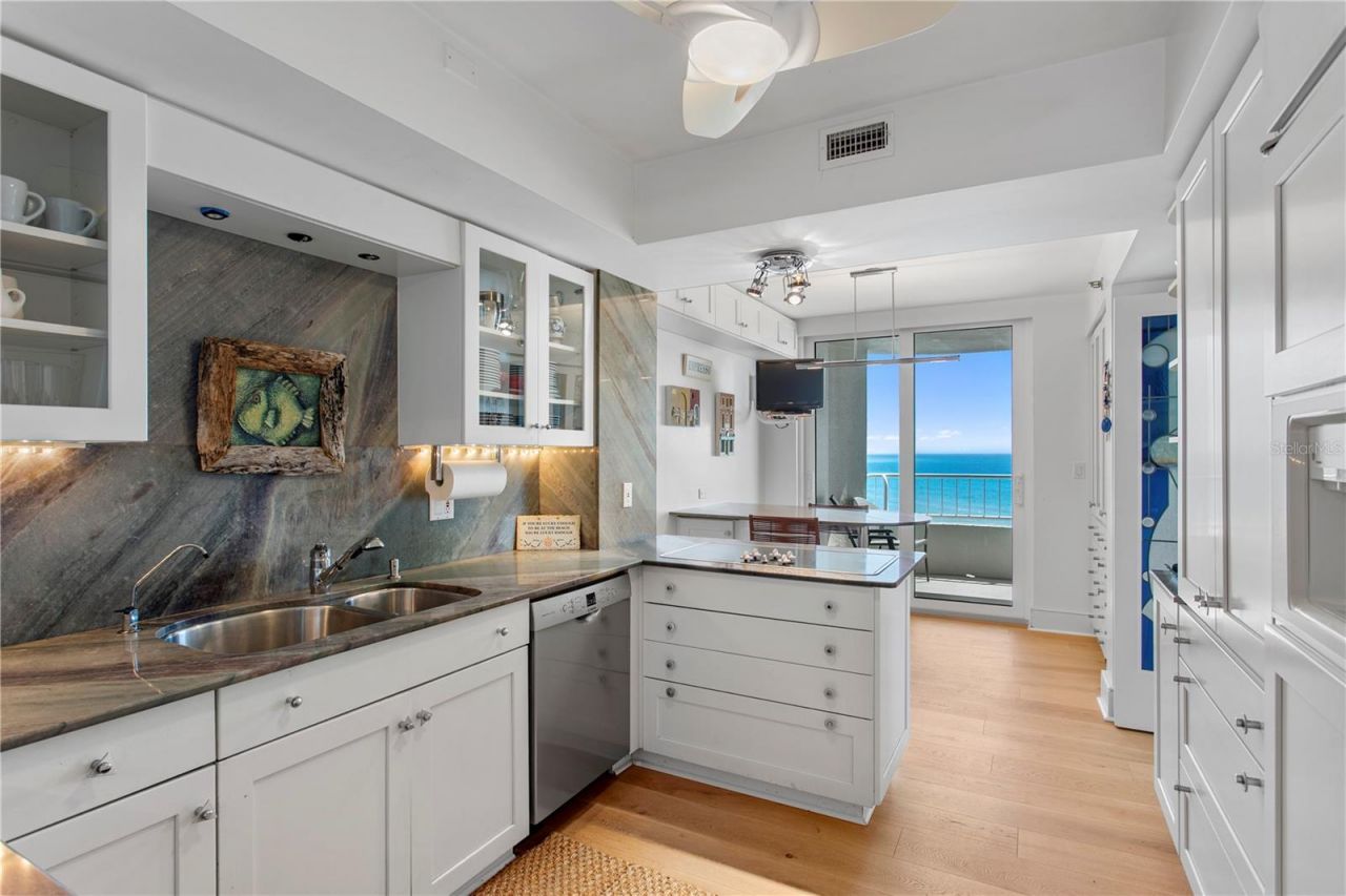 775 Longboat Club Road, Unit 808, Longboat Key, FL 34228 Photo