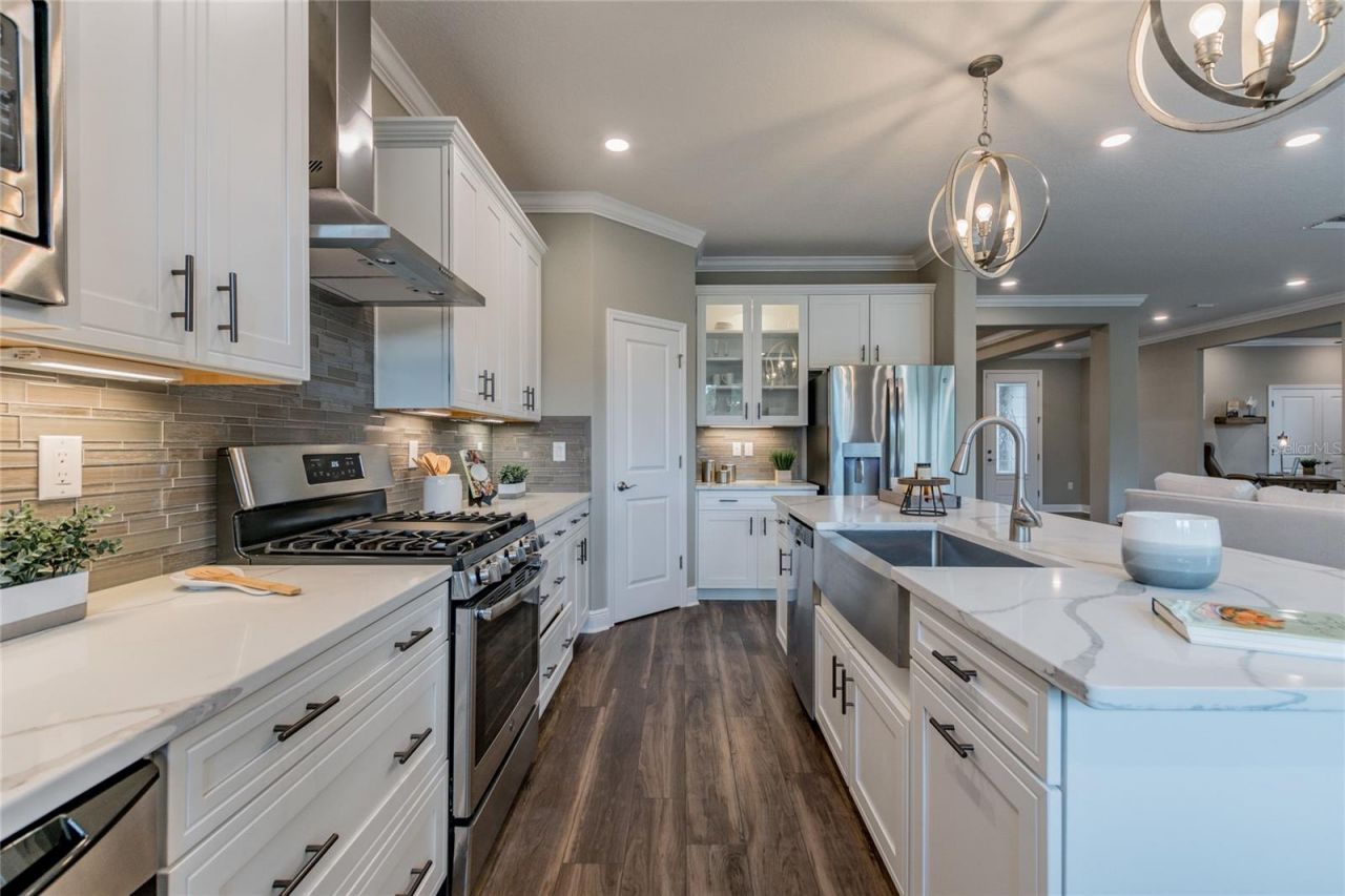 704 Estates Boulevard, Tarpon Springs, FL 34688 Photo