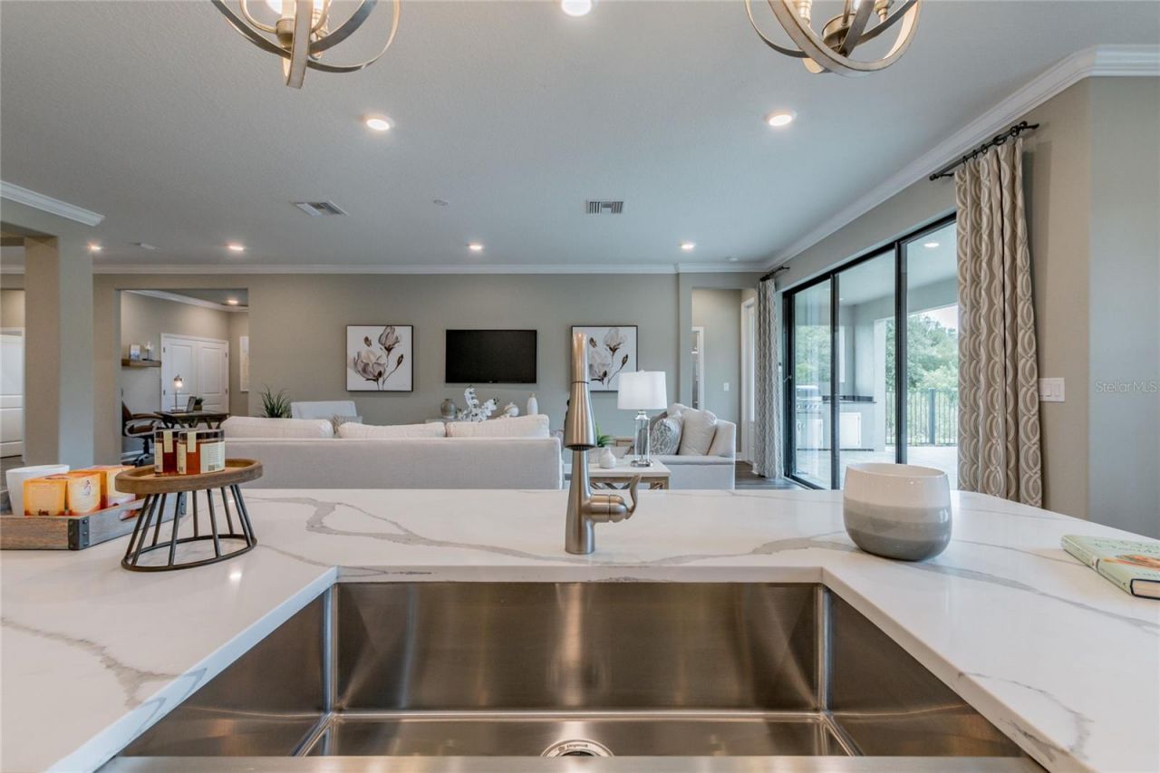 704 Estates Boulevard, Tarpon Springs, FL 34688 Photo