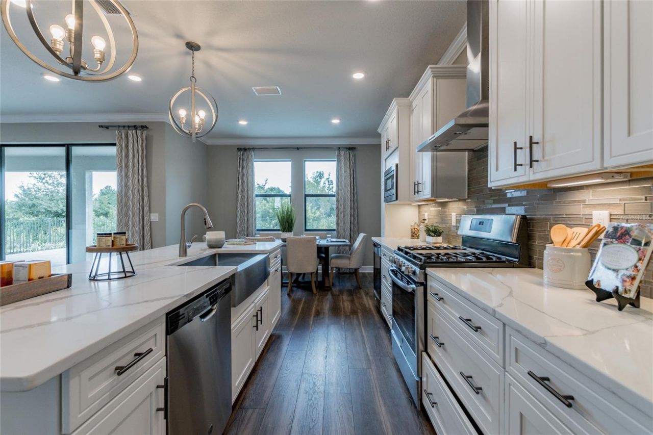 704 Estates Boulevard, Tarpon Springs, FL 34688 Photo