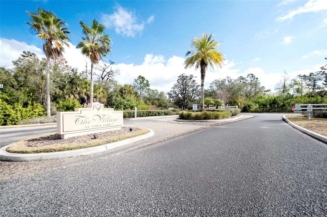 8917 Manor Loop, Unit 103, Lakewood Ranch, FL 34202 Photo