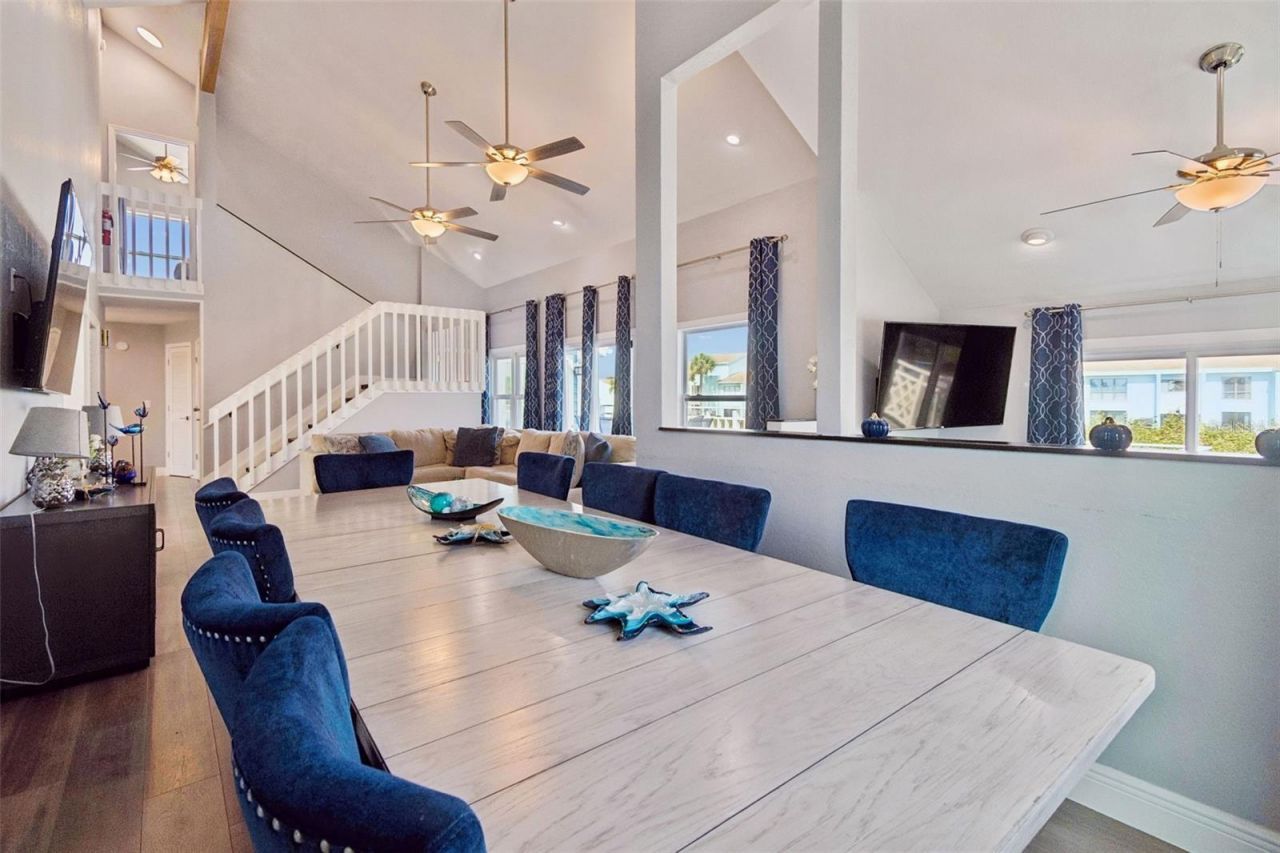 330 6th Avenue, Indian Rocks Beach, FL 33785 Photo