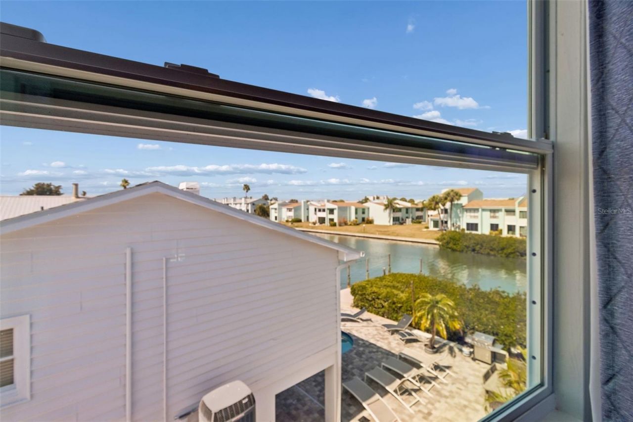 330 6th Avenue, Indian Rocks Beach, FL 33785 Photo