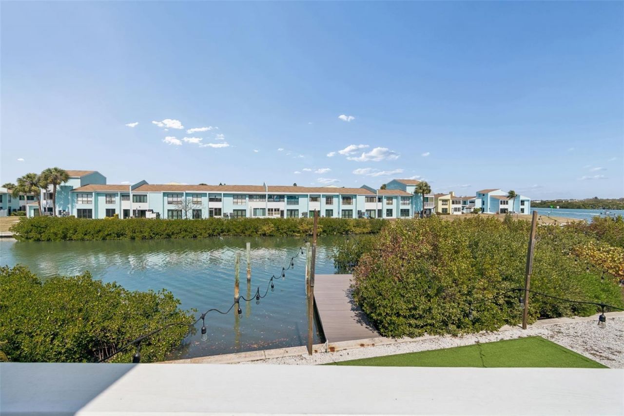 330 6th Avenue, Indian Rocks Beach, FL 33785 Photo