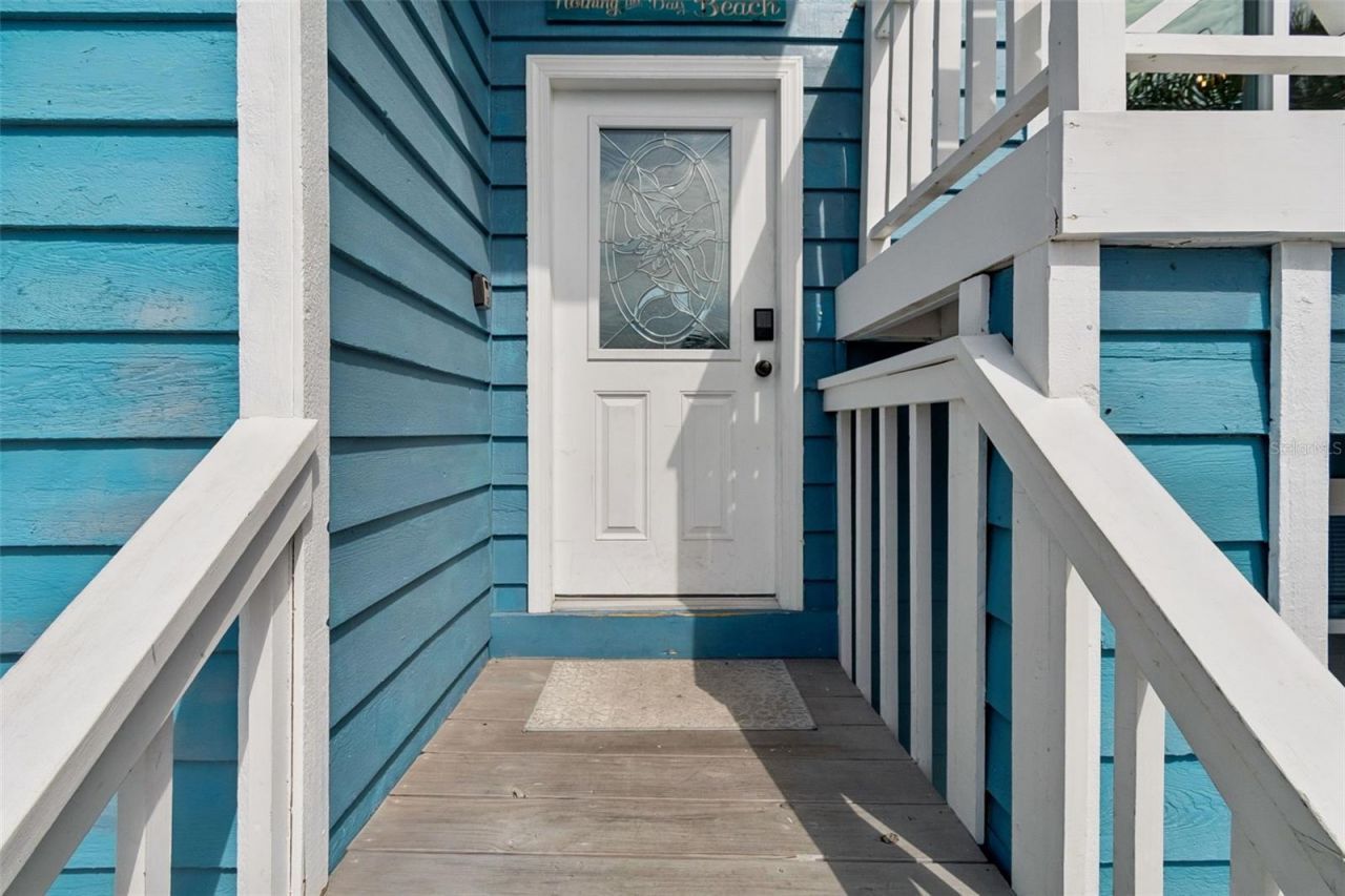 330 6th Avenue, Indian Rocks Beach, FL 33785 Photo