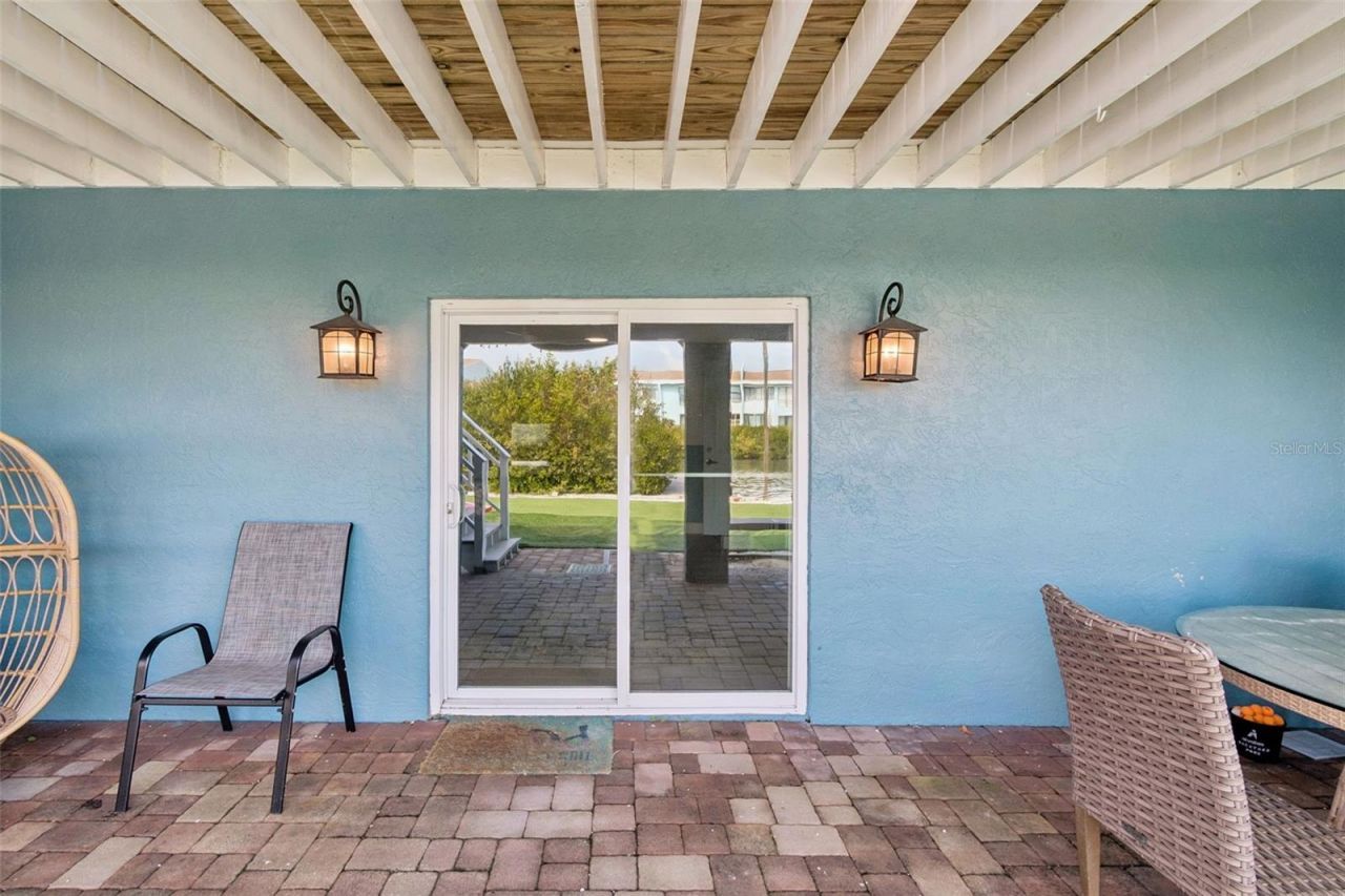 330 6th Avenue, Indian Rocks Beach, FL 33785 Photo