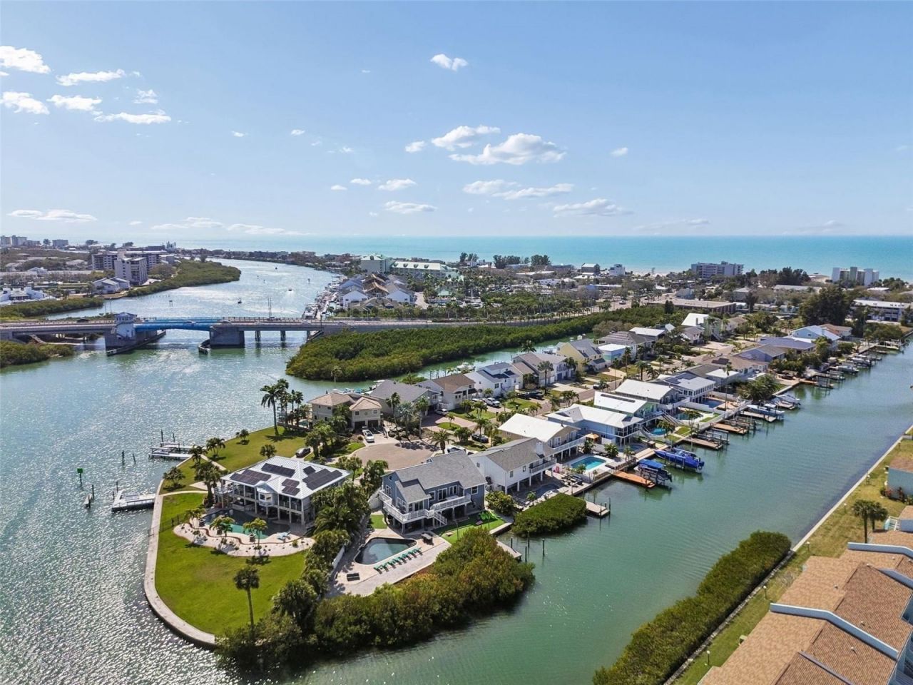 330 6th Avenue, Indian Rocks Beach, FL 33785 Photo