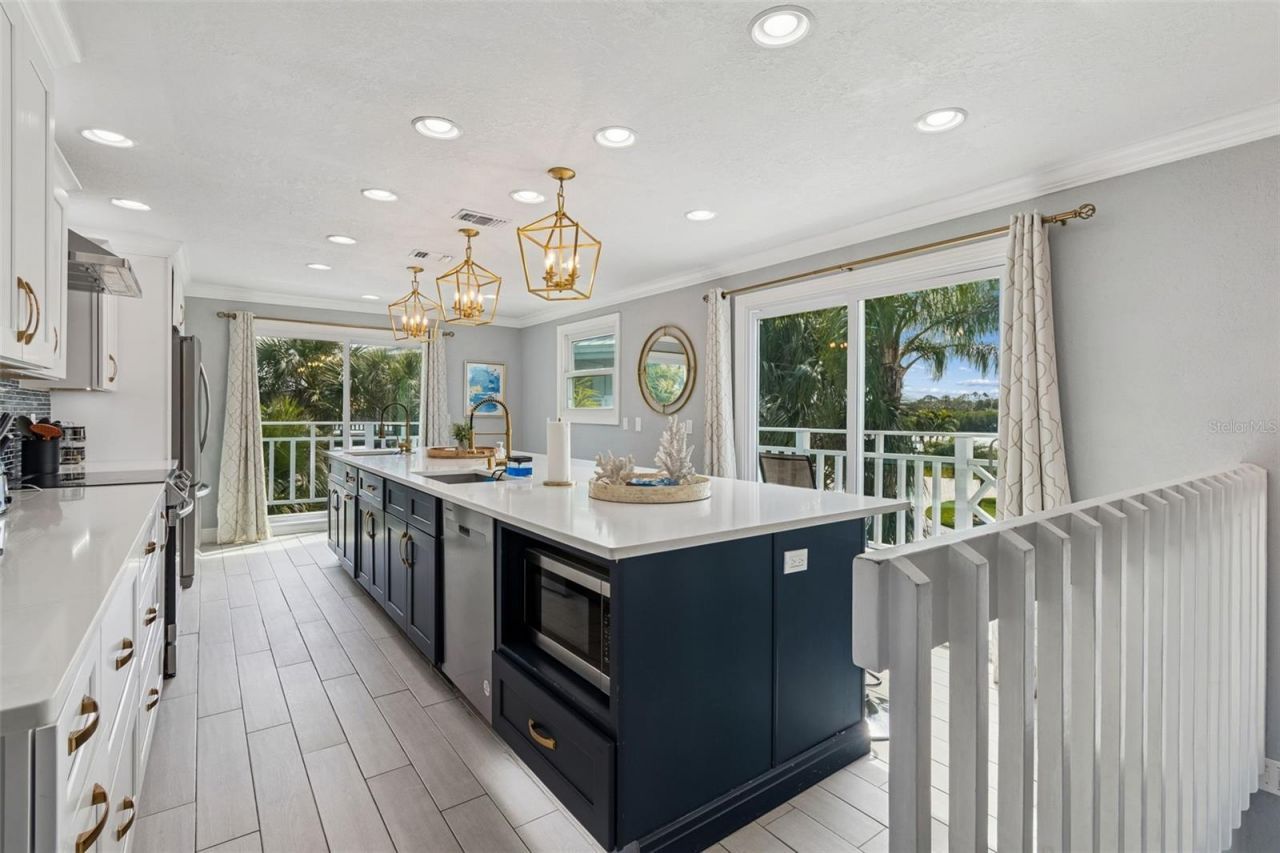 330 6th Avenue, Indian Rocks Beach, FL 33785 Photo