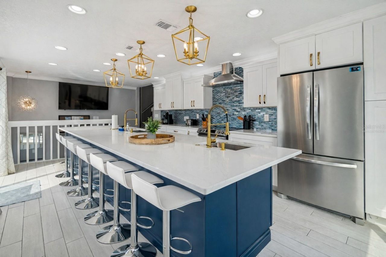 330 6th Avenue, Indian Rocks Beach, FL 33785 Photo