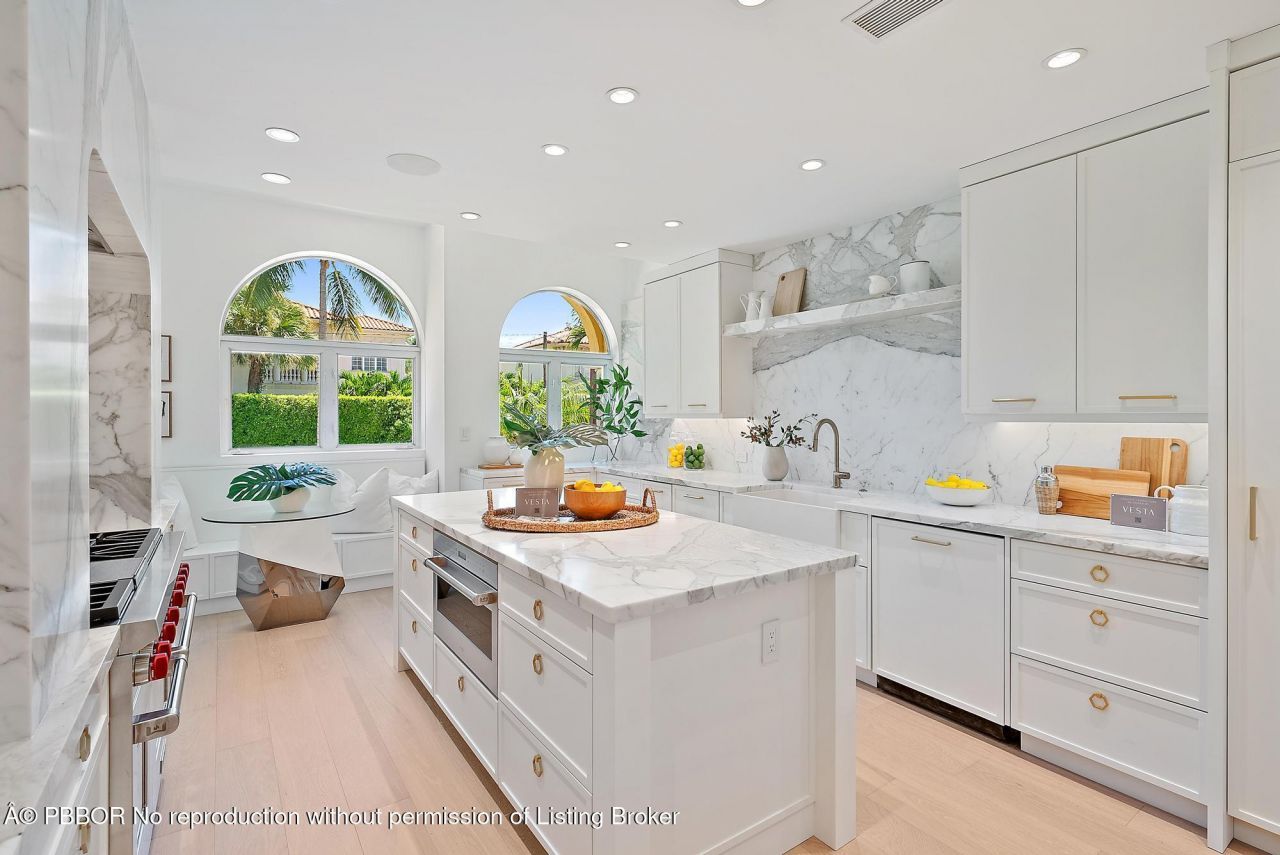 245 Everglade Avenue, Unit 245, Palm Beach, FL 33480 Photo