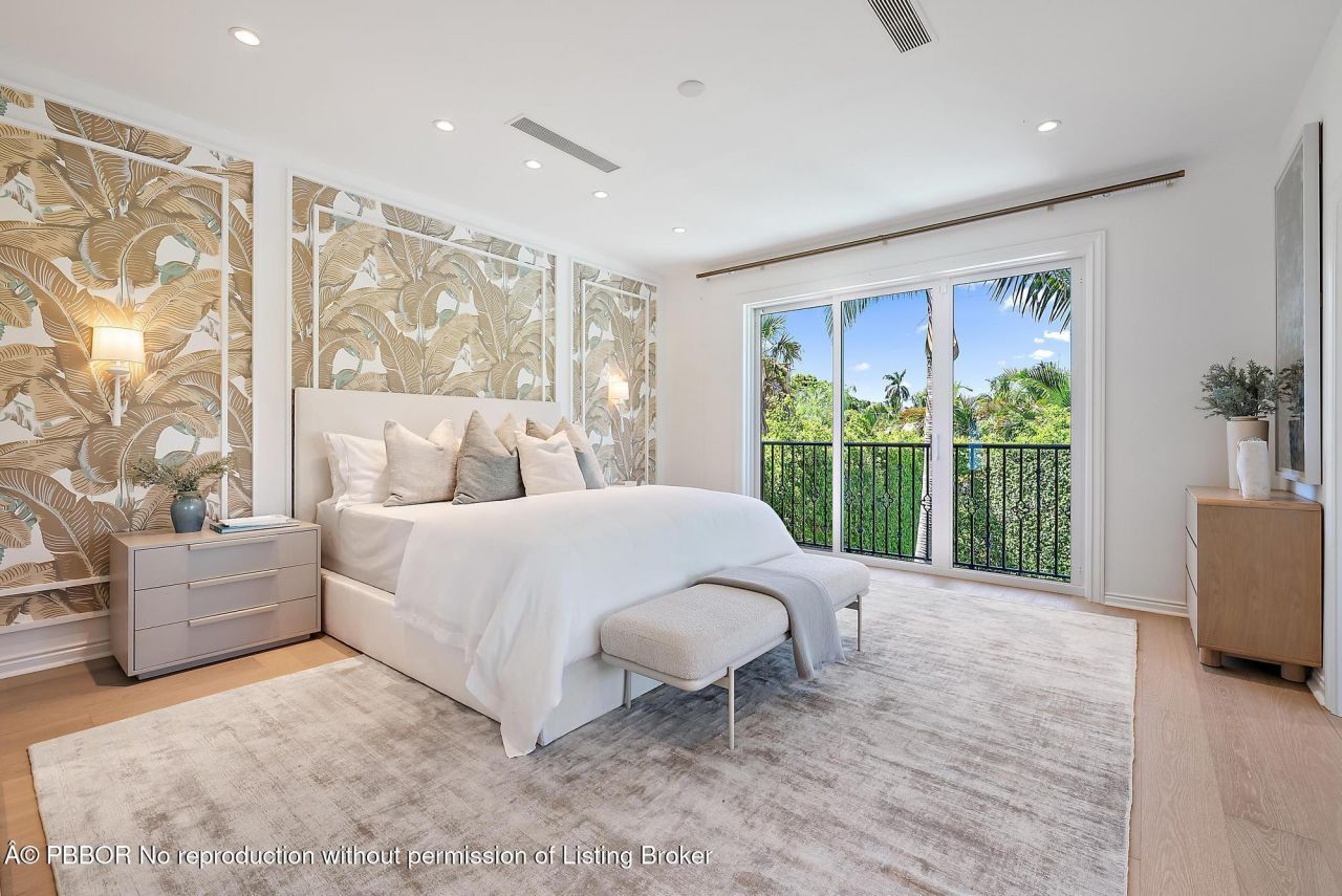 245 Everglade Avenue, Unit 245, Palm Beach, FL 33480 Photo