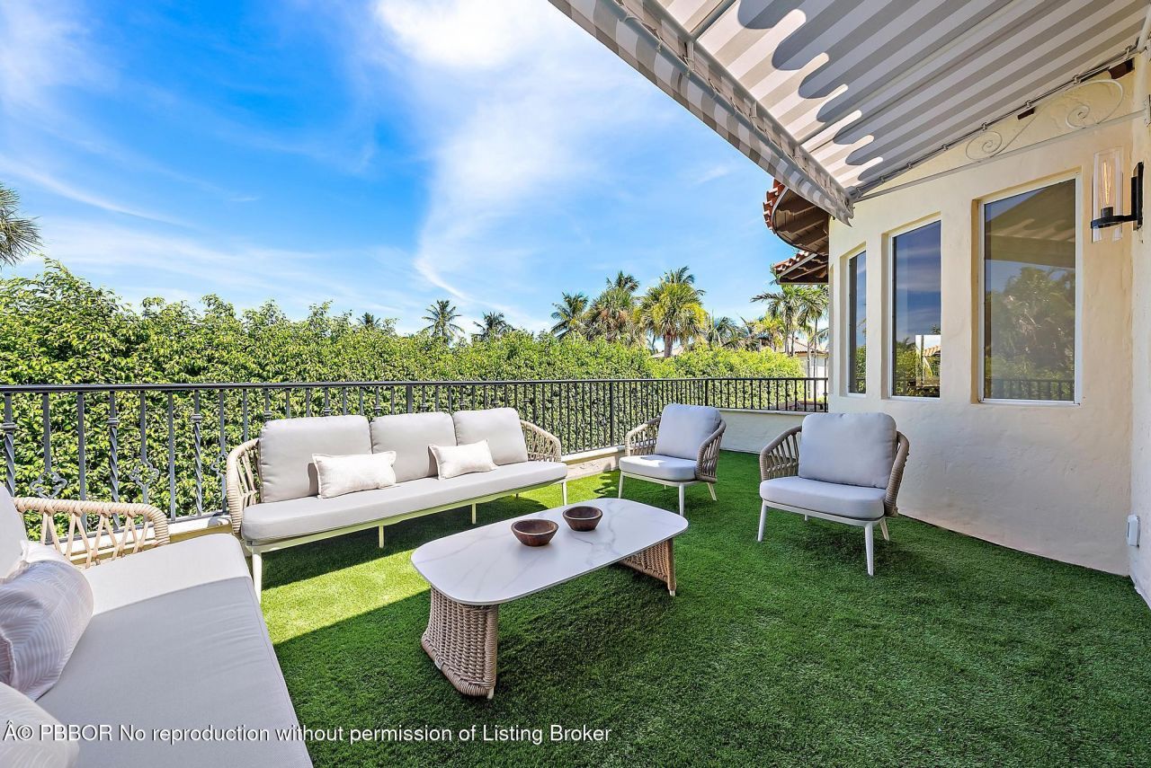 245 Everglade Avenue, Unit 245, Palm Beach, FL 33480 Photo