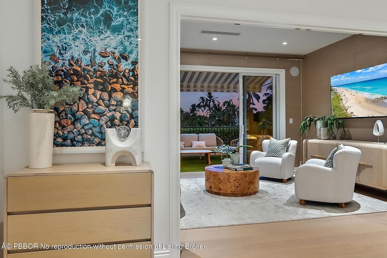 245 Everglade Avenue, Unit 245, Palm Beach, FL 33480 Photo