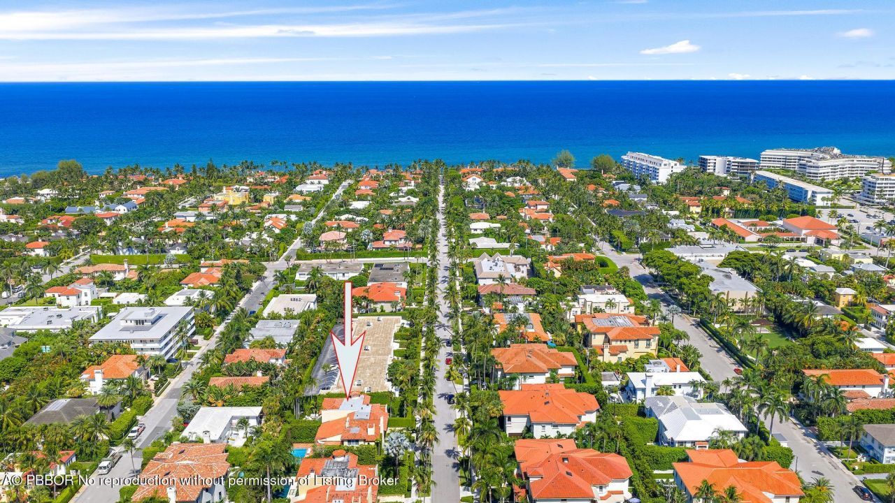 245 Everglade Avenue, Unit 245, Palm Beach, FL 33480 Photo