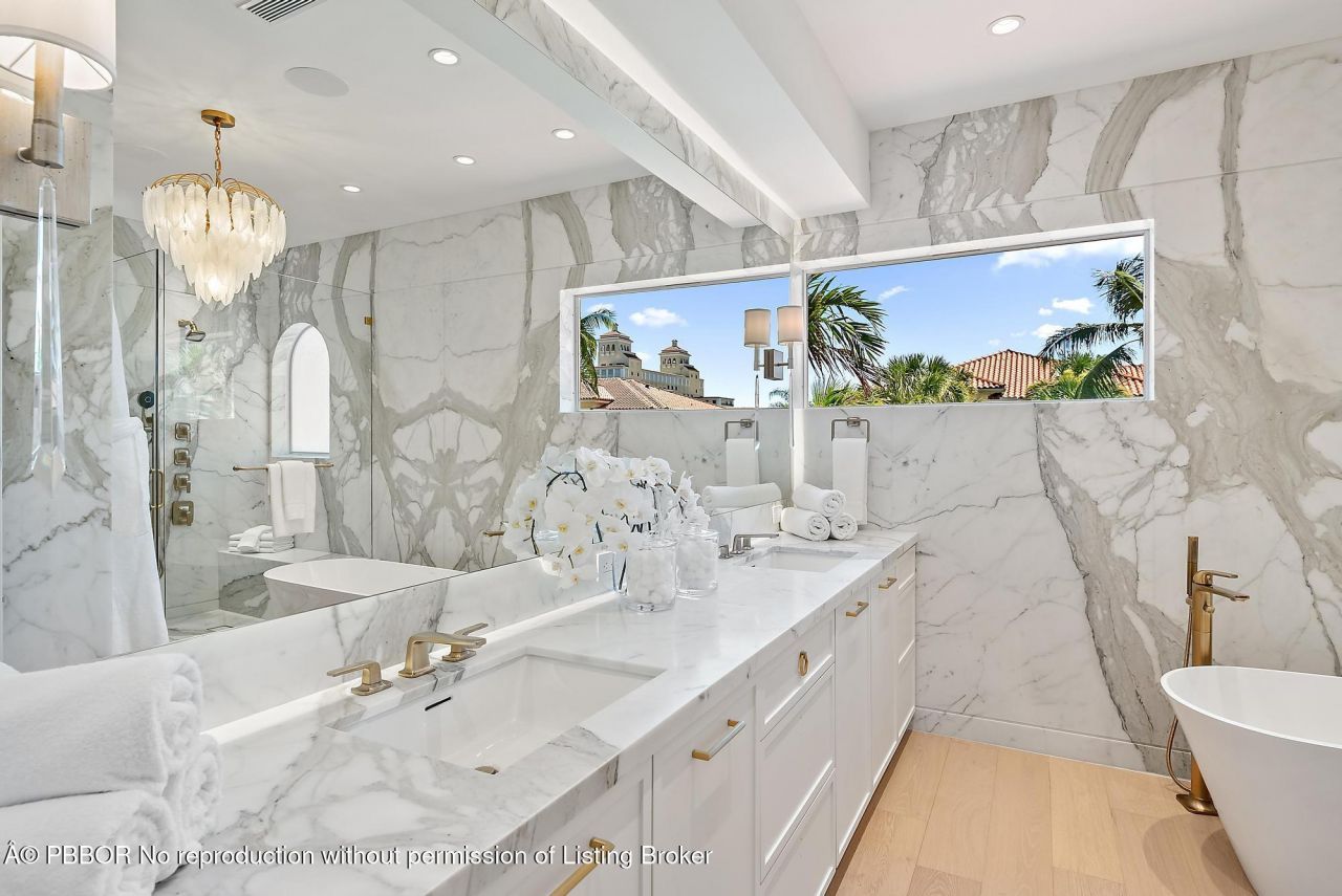 245 Everglade Avenue, Unit 245, Palm Beach, FL 33480 Photo