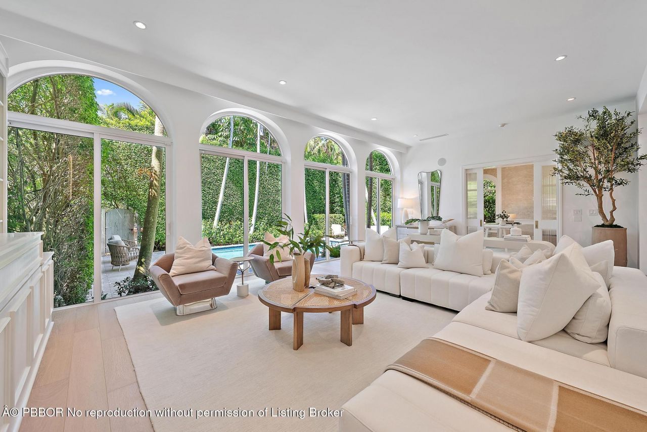 245 Everglade Avenue, Unit 245, Palm Beach, FL 33480 Photo