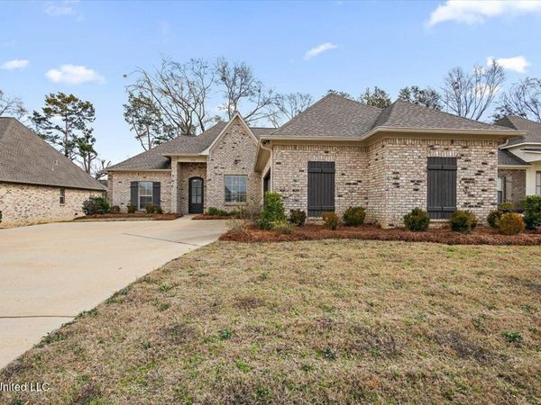 735 Glenwild Drive, Canton, MS 39046