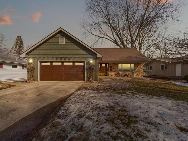 562 Maple Drive, Owatonna, MN 55060