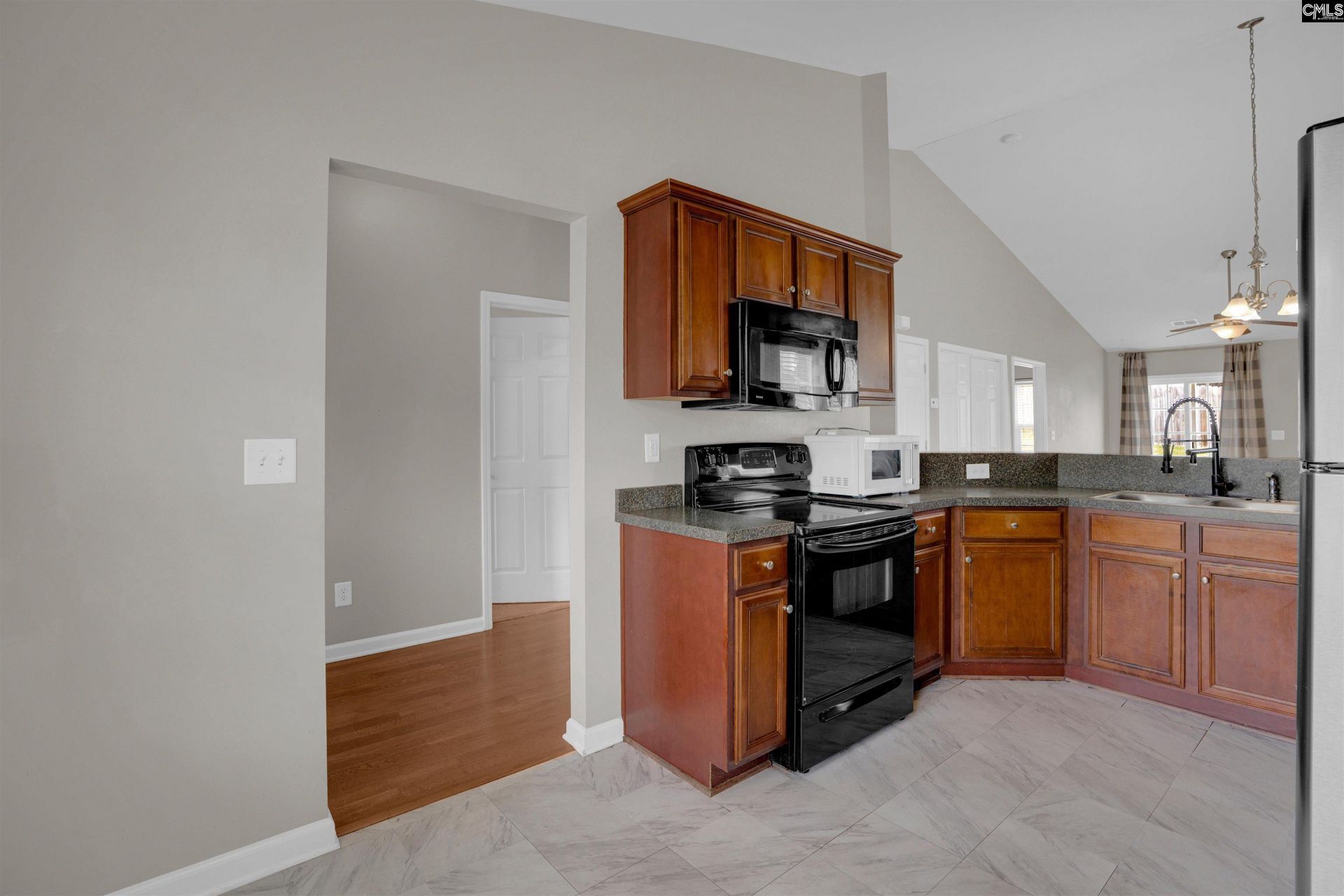 127 Agape Village Court Photo 10