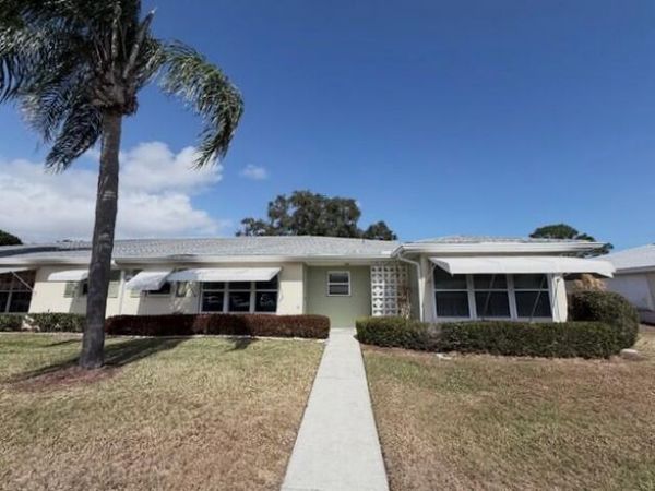 624 Pines Knoll Drive, Unit D, Fort Pierce, FL 34982