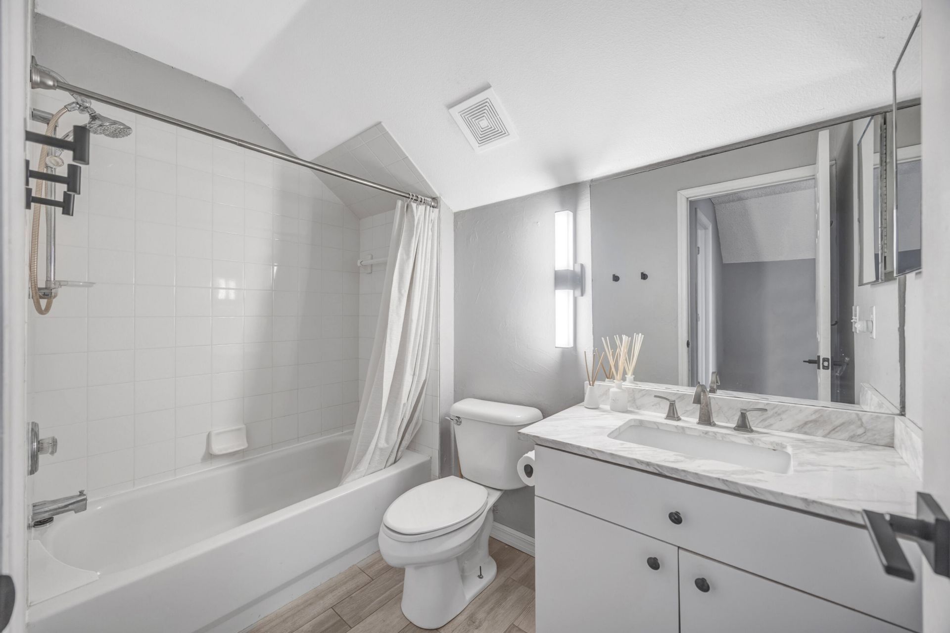 22644 Saint Thomas Circle, Lutz, FL 33549 Photo