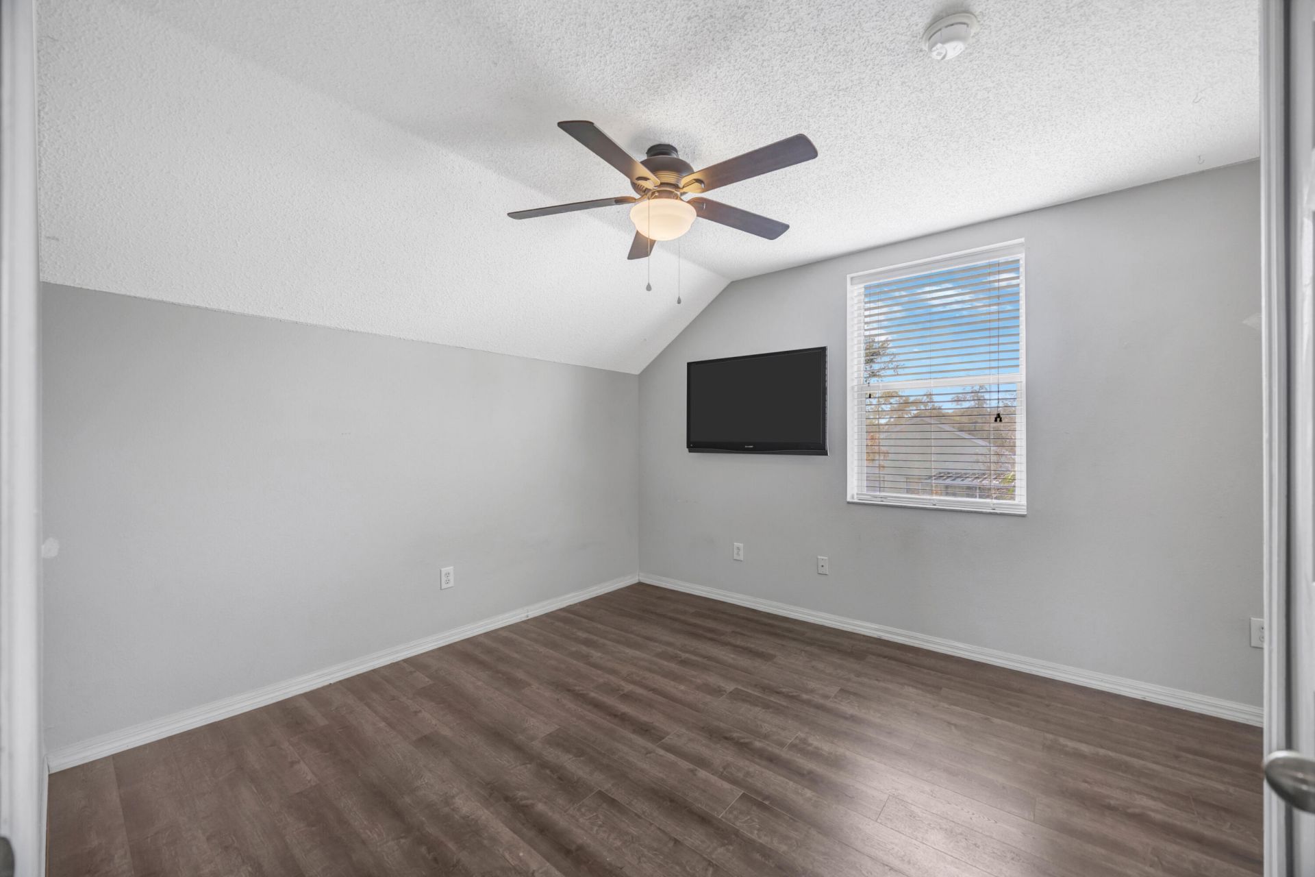 22644 Saint Thomas Circle, Lutz, FL 33549 Photo