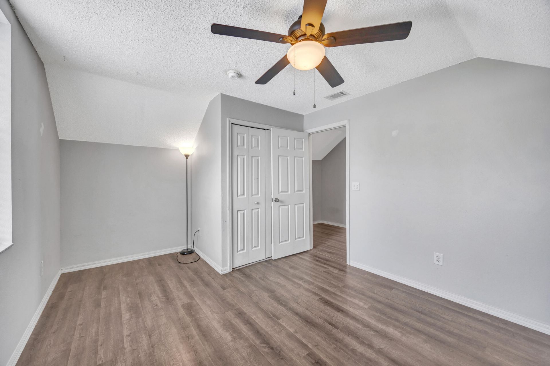 22644 Saint Thomas Circle, Lutz, FL 33549 Photo