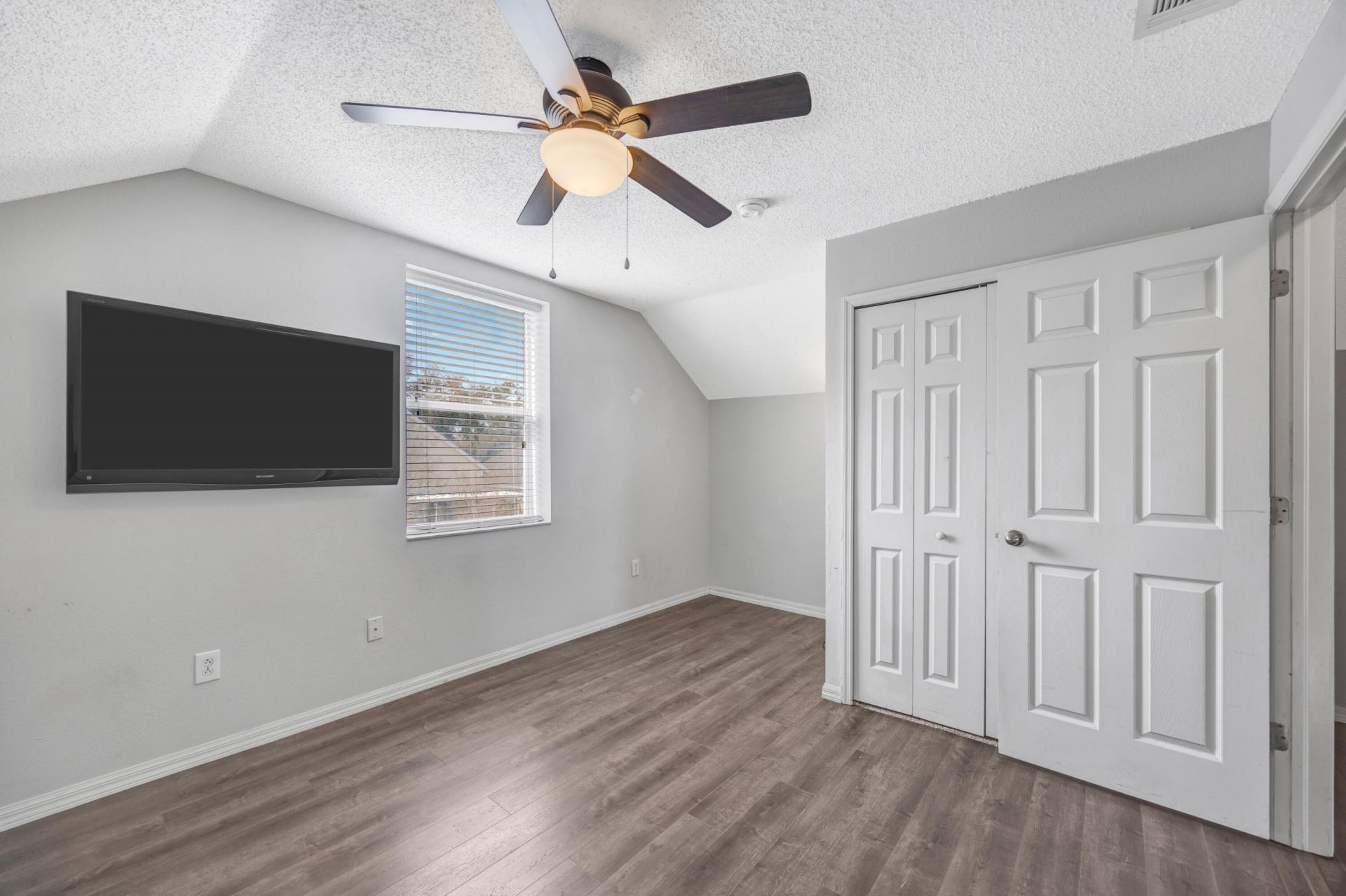 22644 Saint Thomas Circle, Lutz, FL 33549 Photo