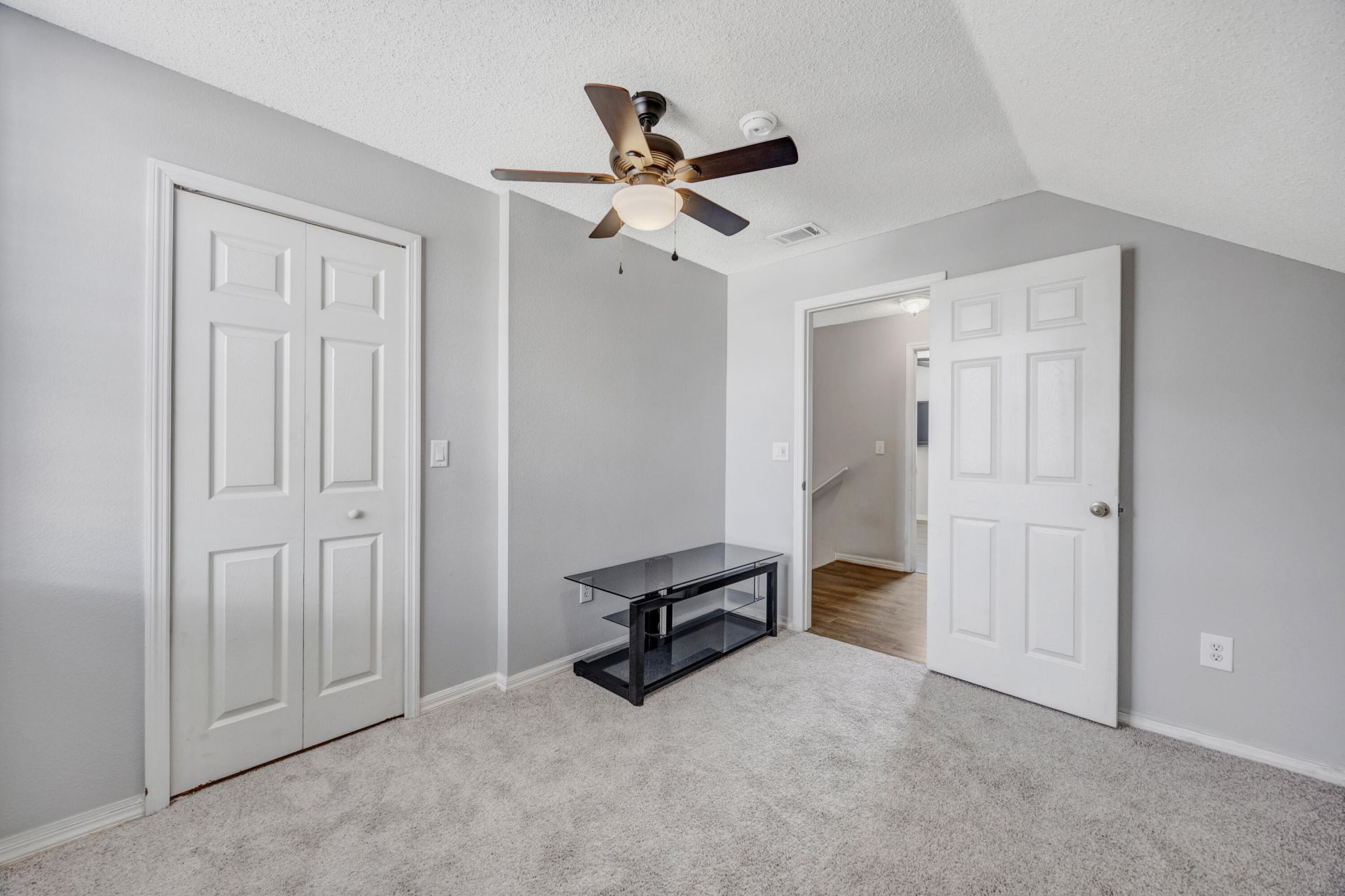 22644 Saint Thomas Circle, Lutz, FL 33549 Photo