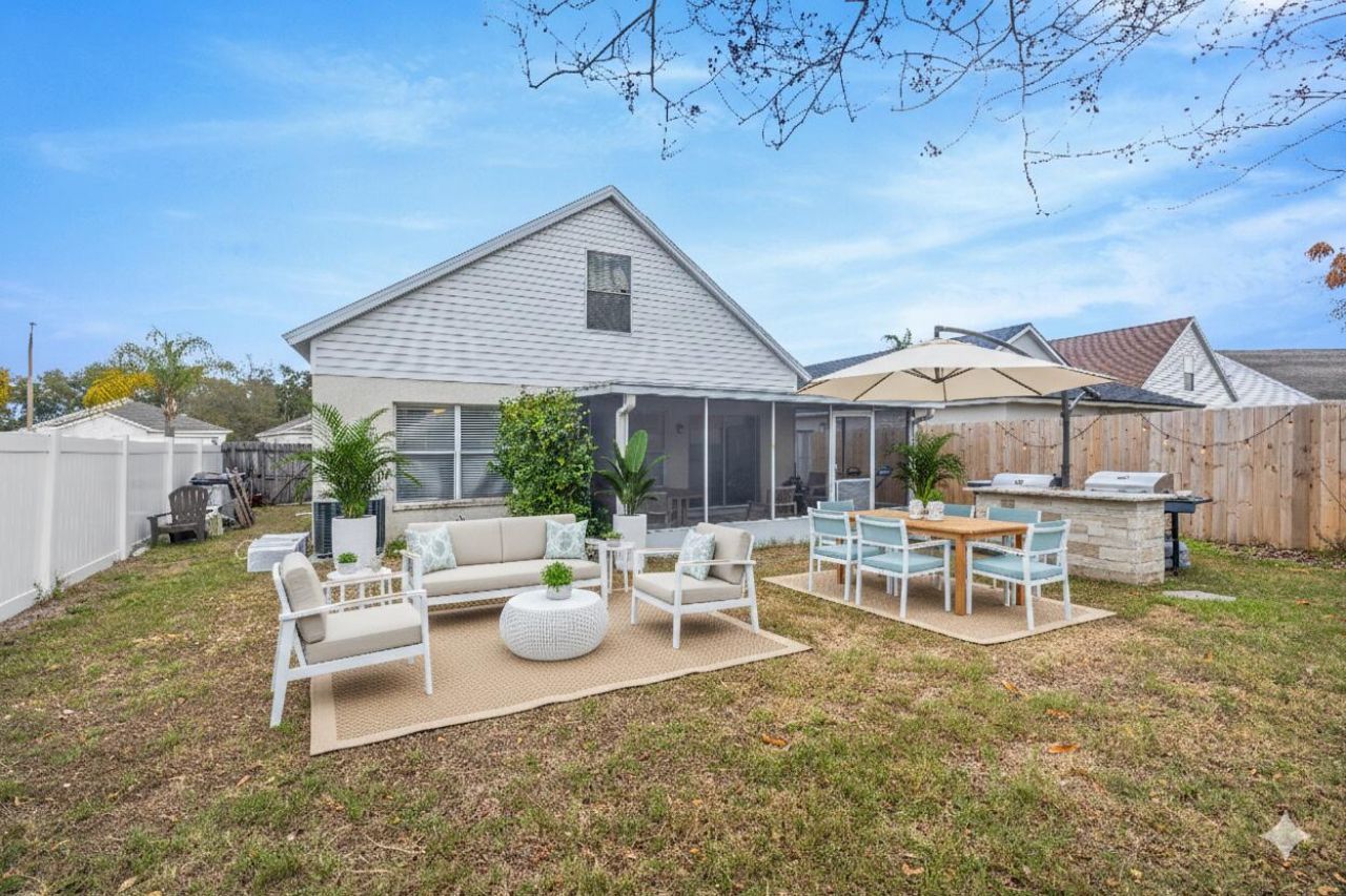 22644 Saint Thomas Circle, Lutz, FL 33549 Photo