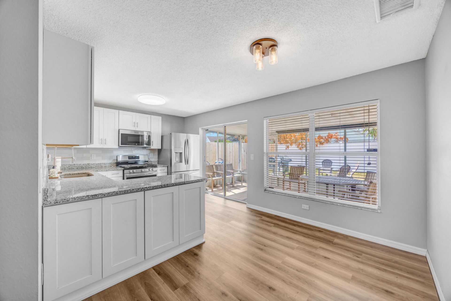 22644 Saint Thomas Circle, Lutz, FL 33549 Photo