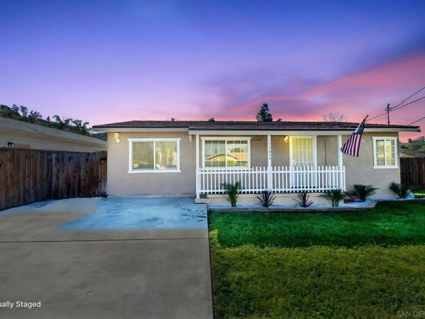 12635 Castle Court Drive, Lakeside, CA 92040