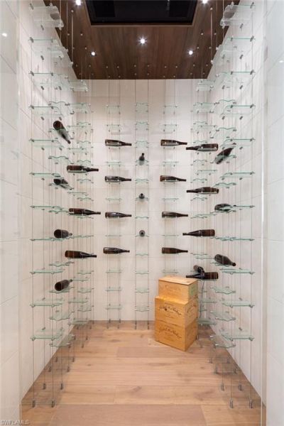 3636 Crayton Rd, Naples, FL 34103 Photo