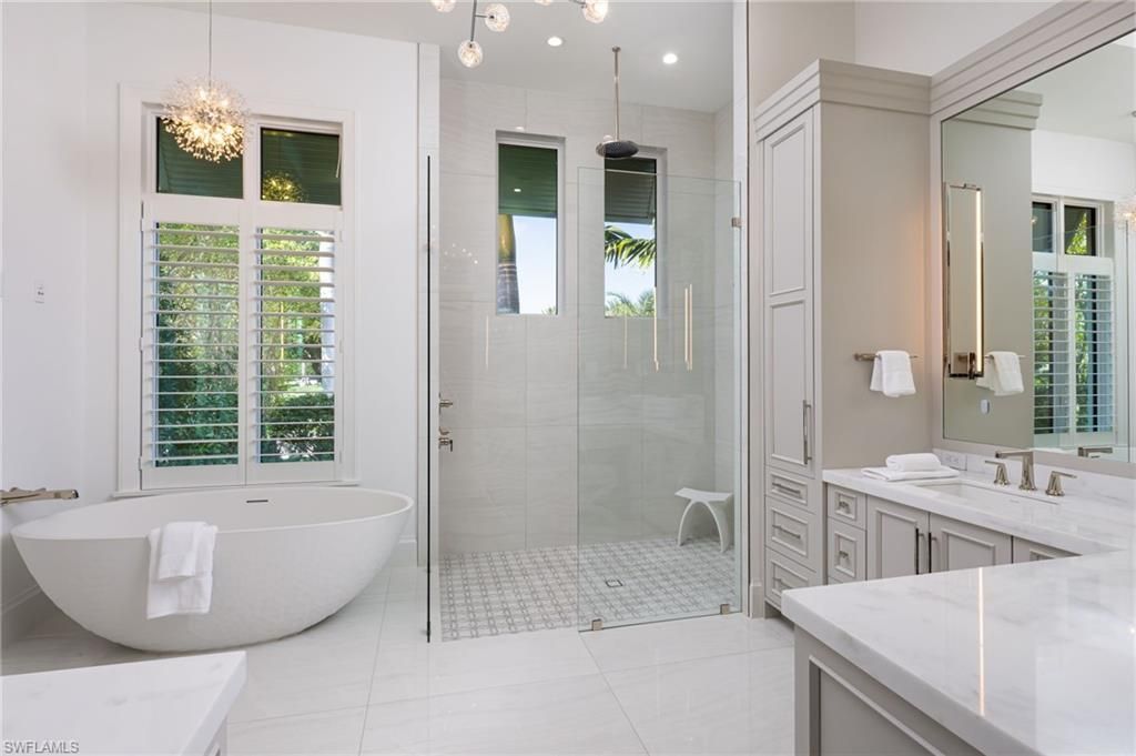 3636 Crayton Rd, Naples, FL 34103 Photo