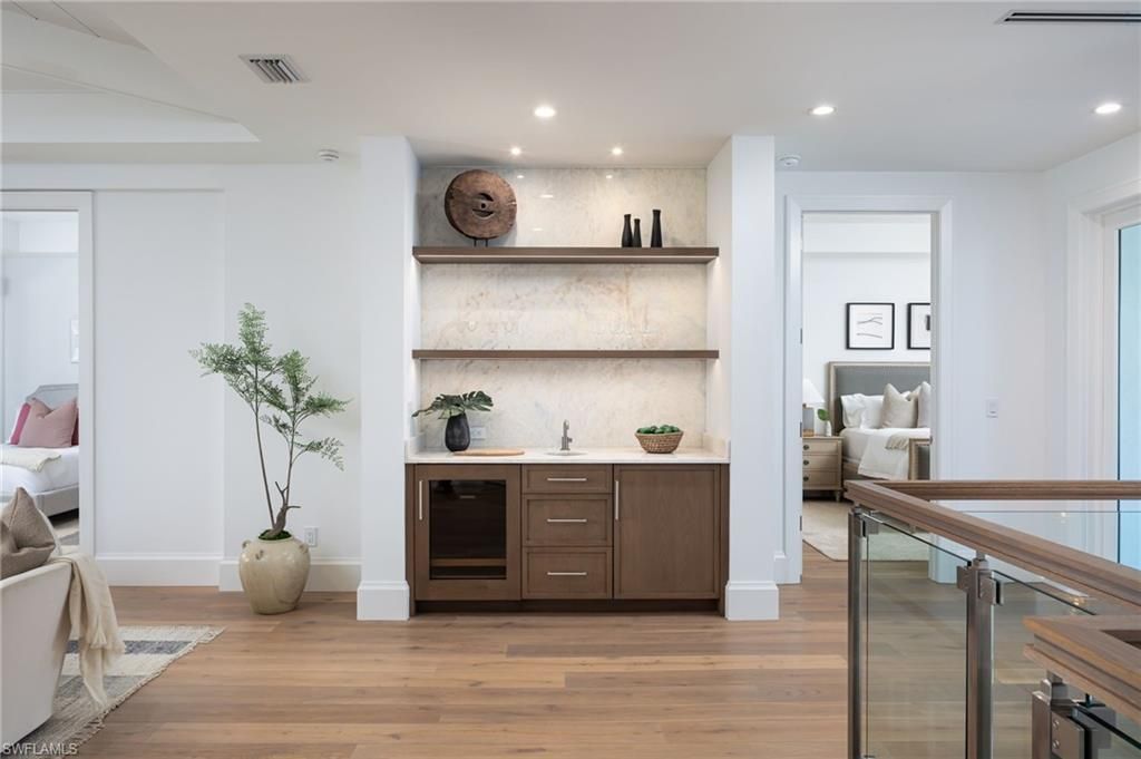 3636 Crayton Rd, Naples, FL 34103 Photo