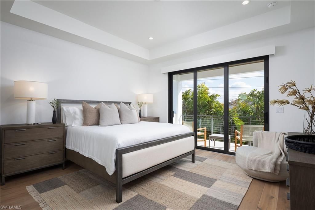 3636 Crayton Rd, Naples, FL 34103 Photo