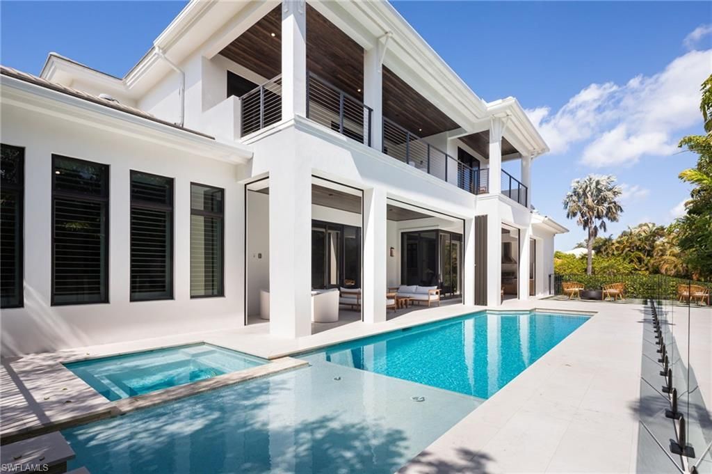 3636 Crayton Rd, Naples, FL 34103 Photo