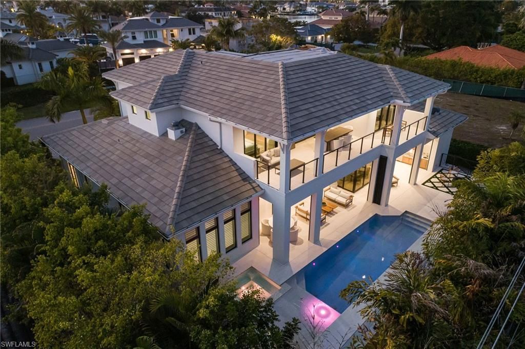 3636 Crayton Rd, Naples, FL 34103 Photo