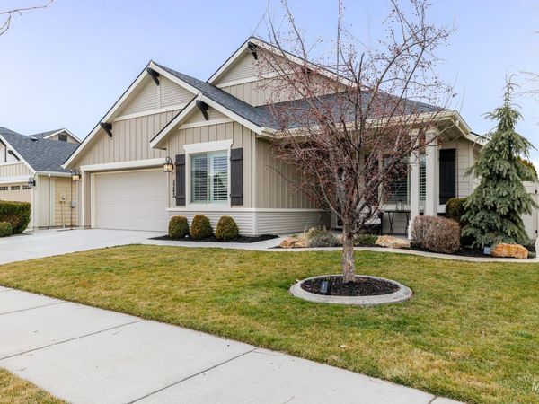 5262 W Los Flores, Meridian, ID 83646
